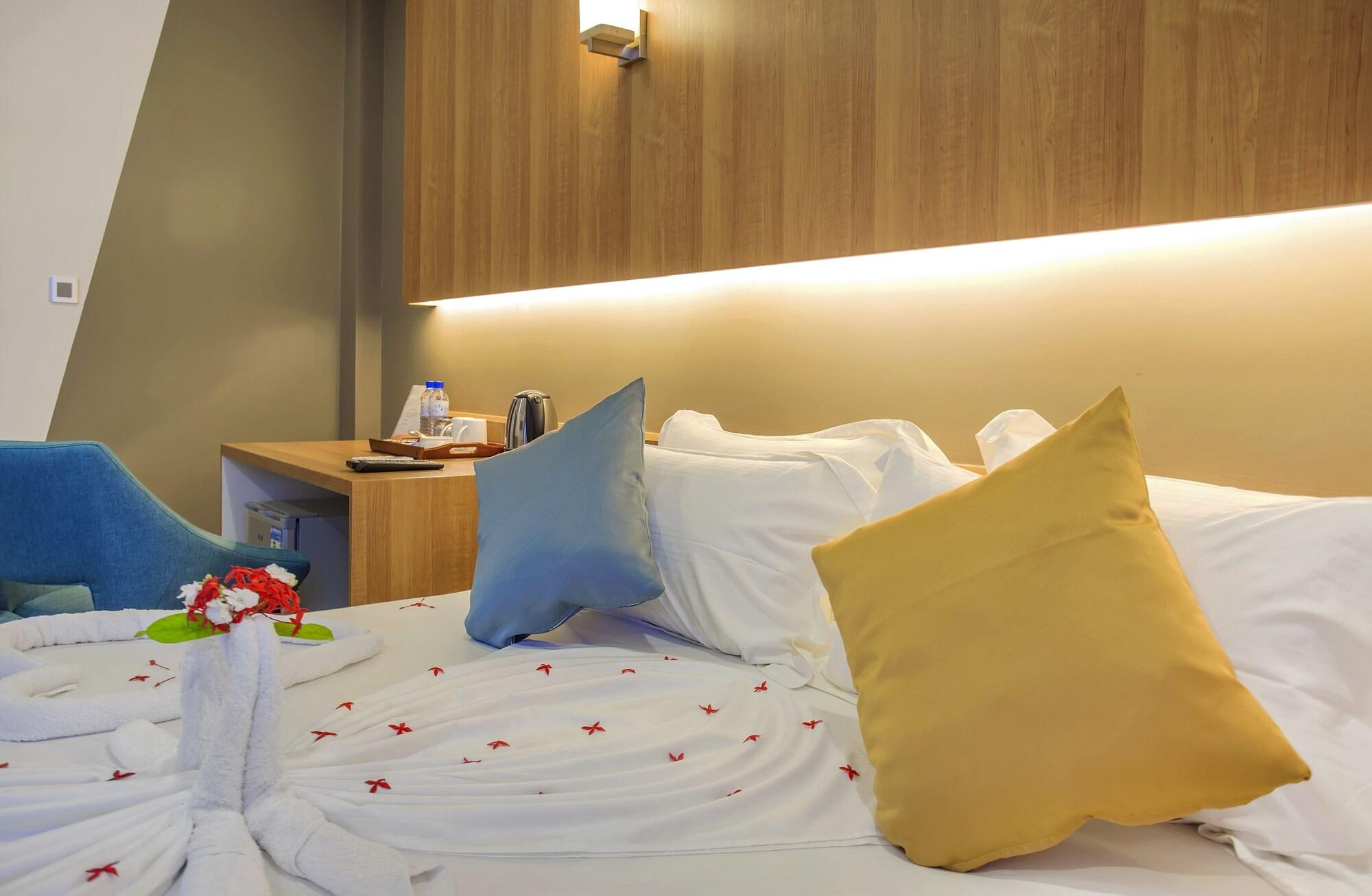Guest room