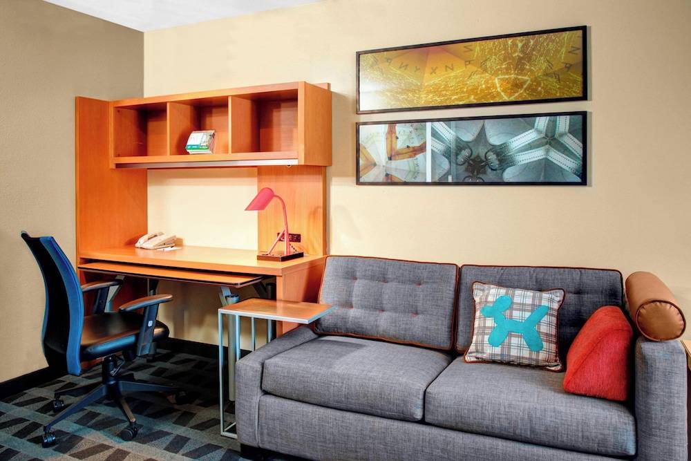 TownePlace Suites by Marriott Fresno - featured photo