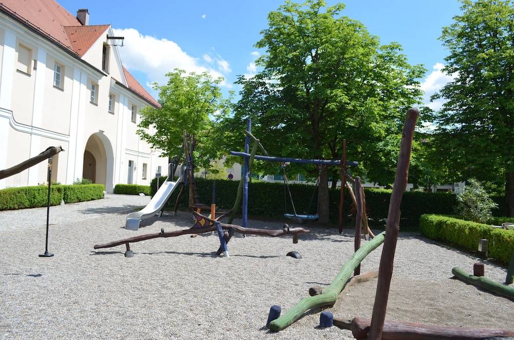 Children's play area - outdoor