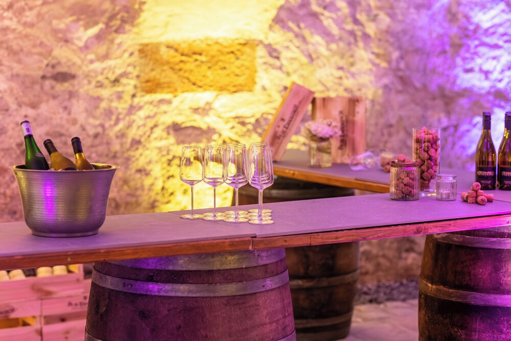Tasting room