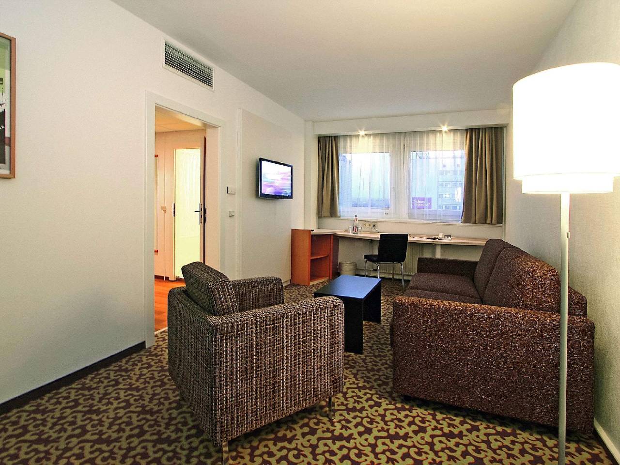 Guest room