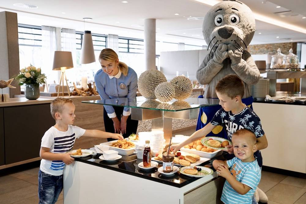 Breakfast buffet