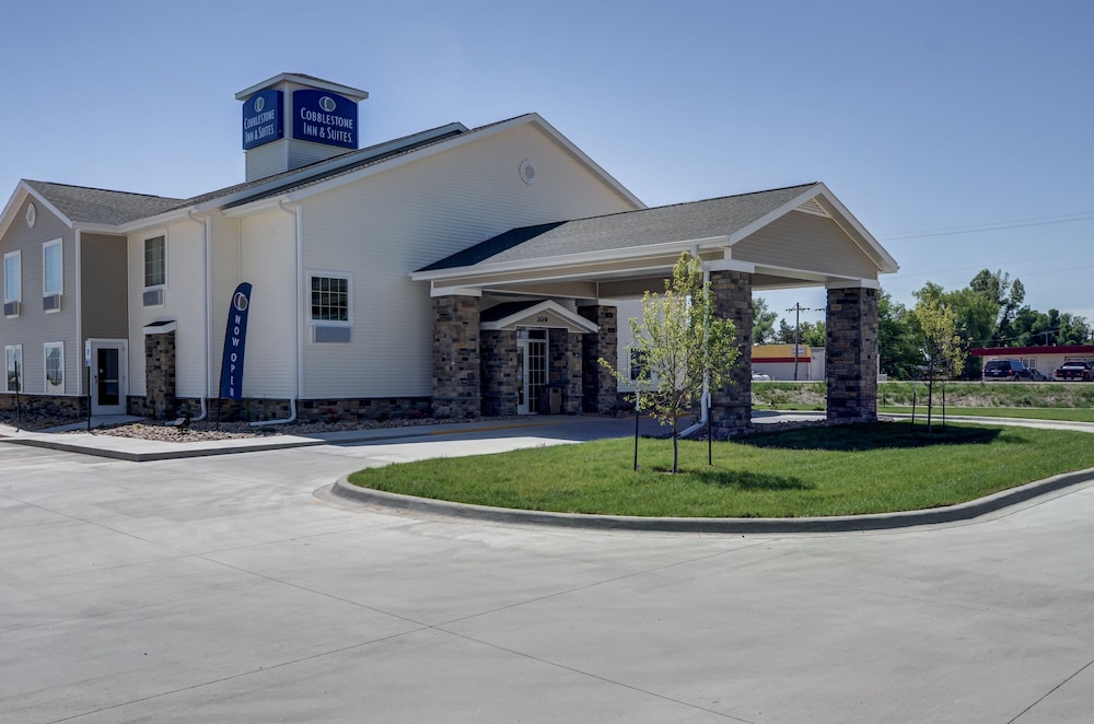 Cobblestone Inn & Suites Kersey - photo 2