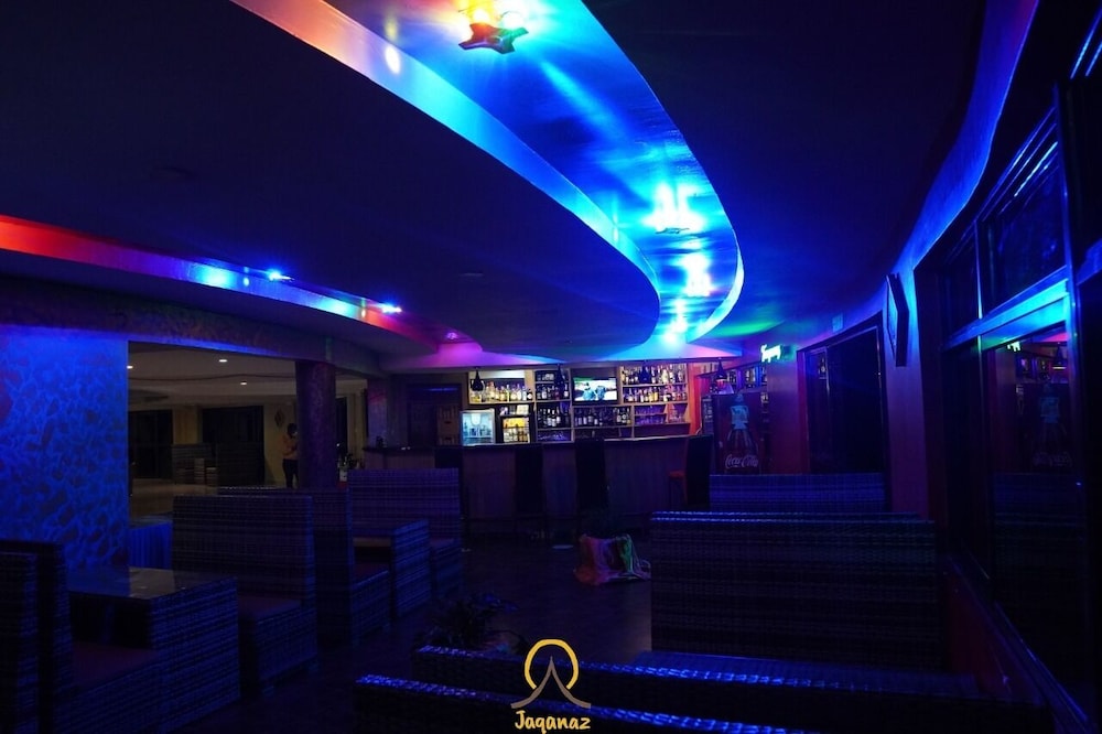 Sports bar