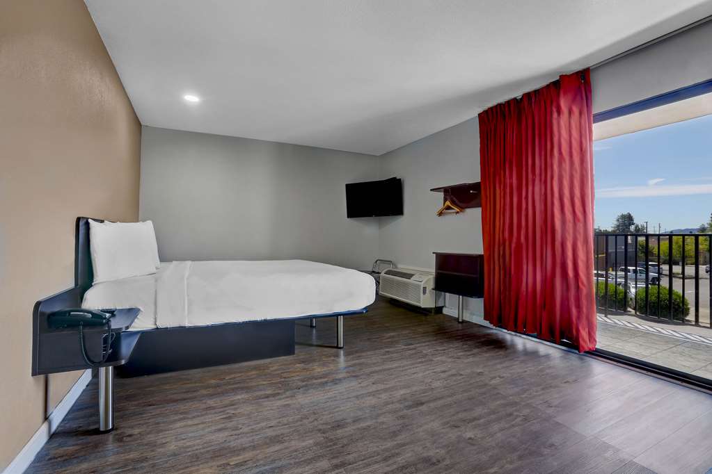 Motel 6 Ukiah CA North - photo 4