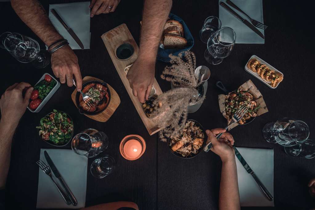 Jaz Stuttgart, Germany - Restaurant F&B