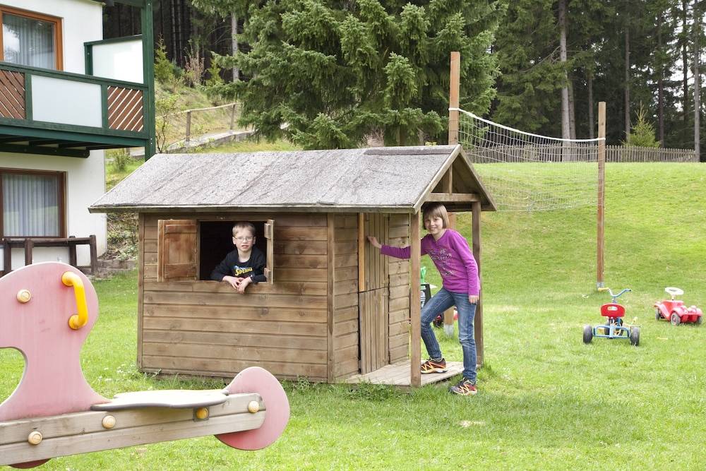Children's play area - outdoor