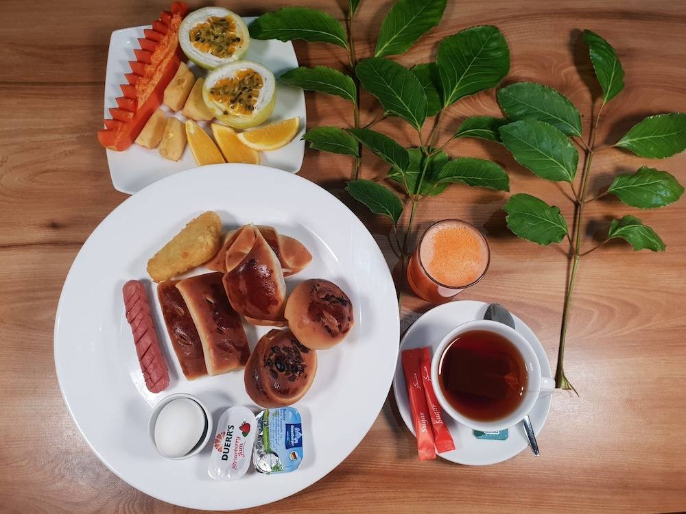 Breakfast meal