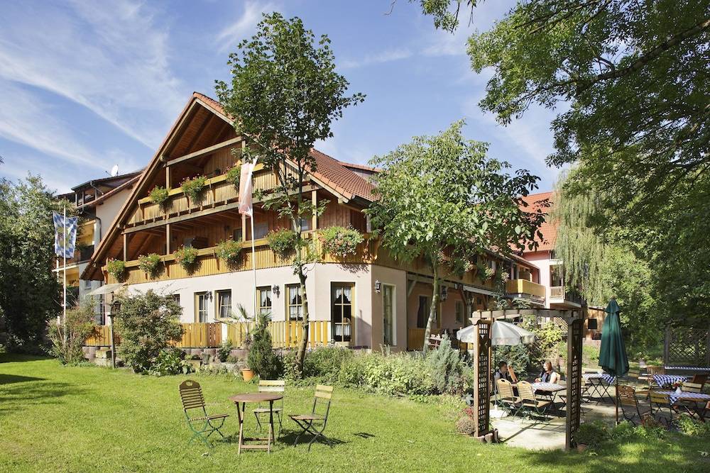 Land und Aktivhotel Altmühlaue
