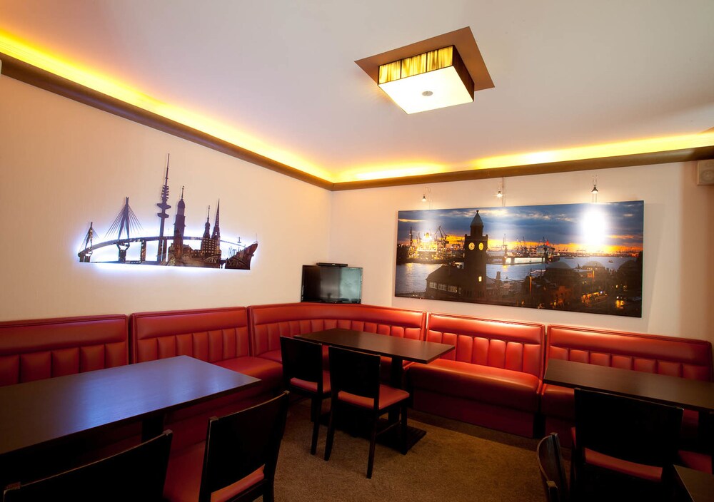 Hotel Lounge