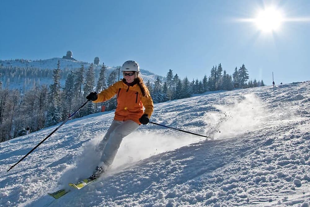Snow and ski sports