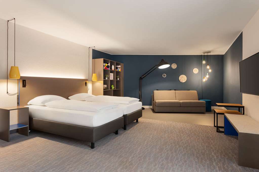 Guest room