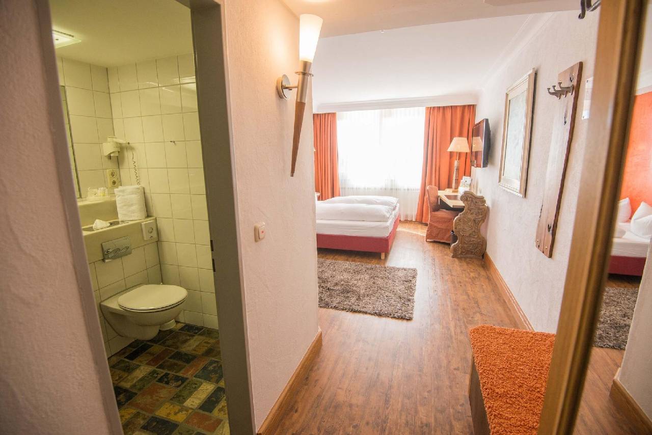 Guest room