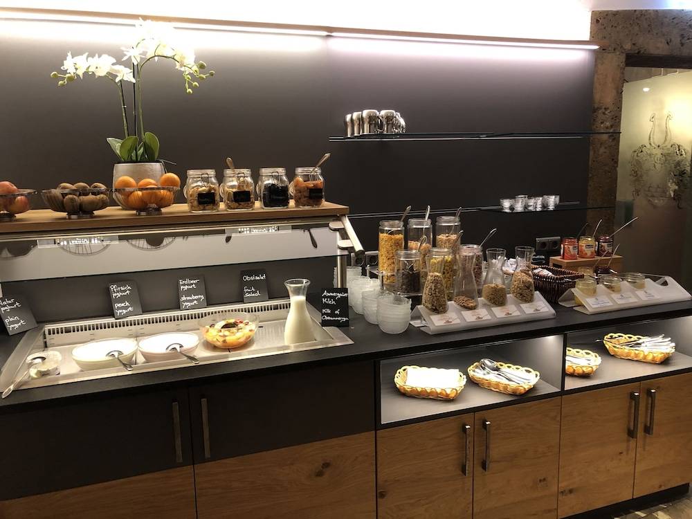 Breakfast buffet