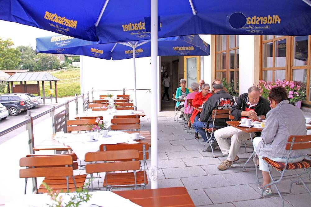 Sundeck
