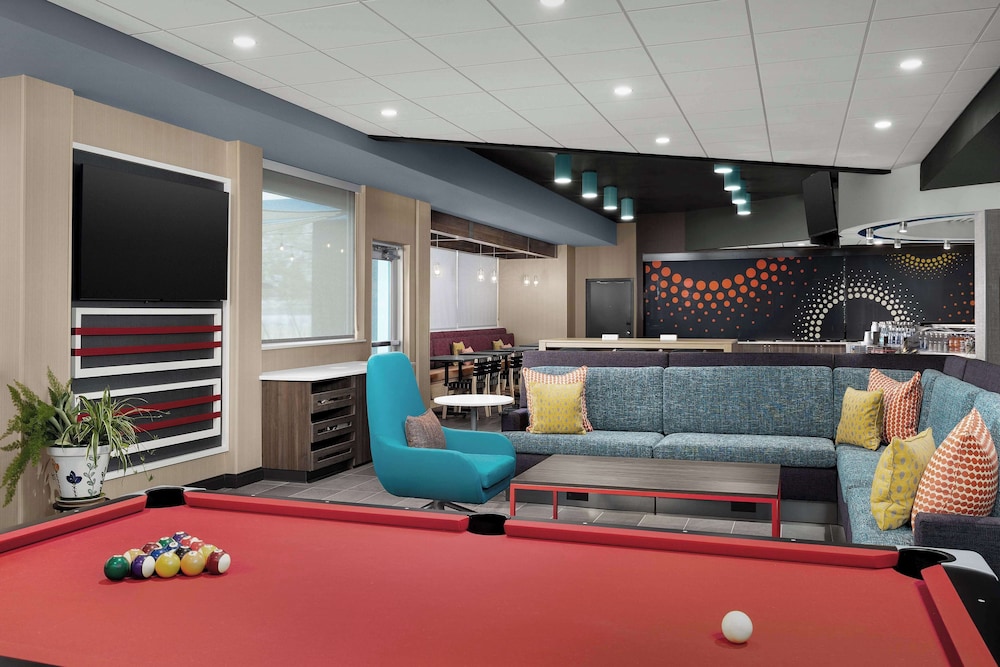Tru by Hilton Columbus East Broad - featured photo