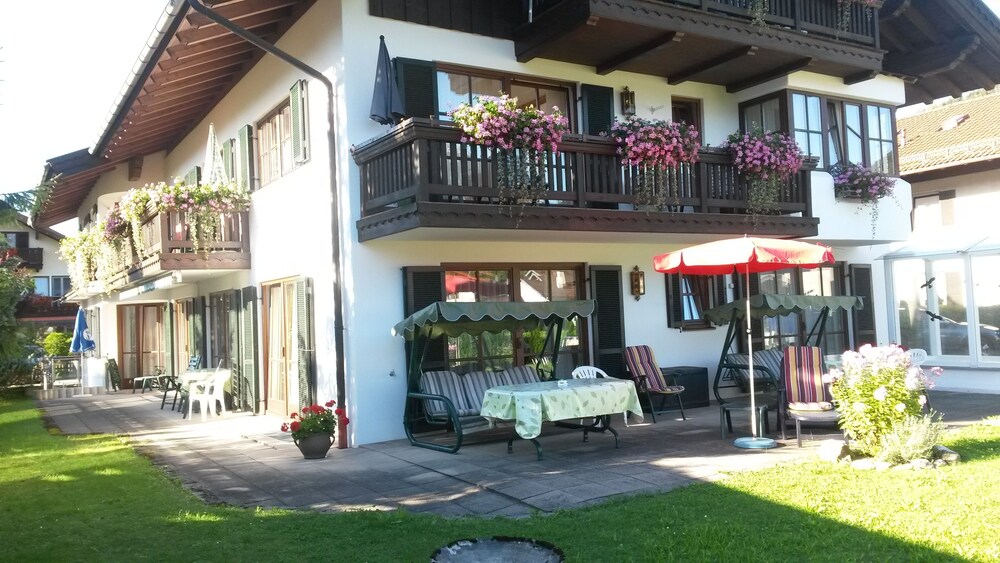 Sundeck