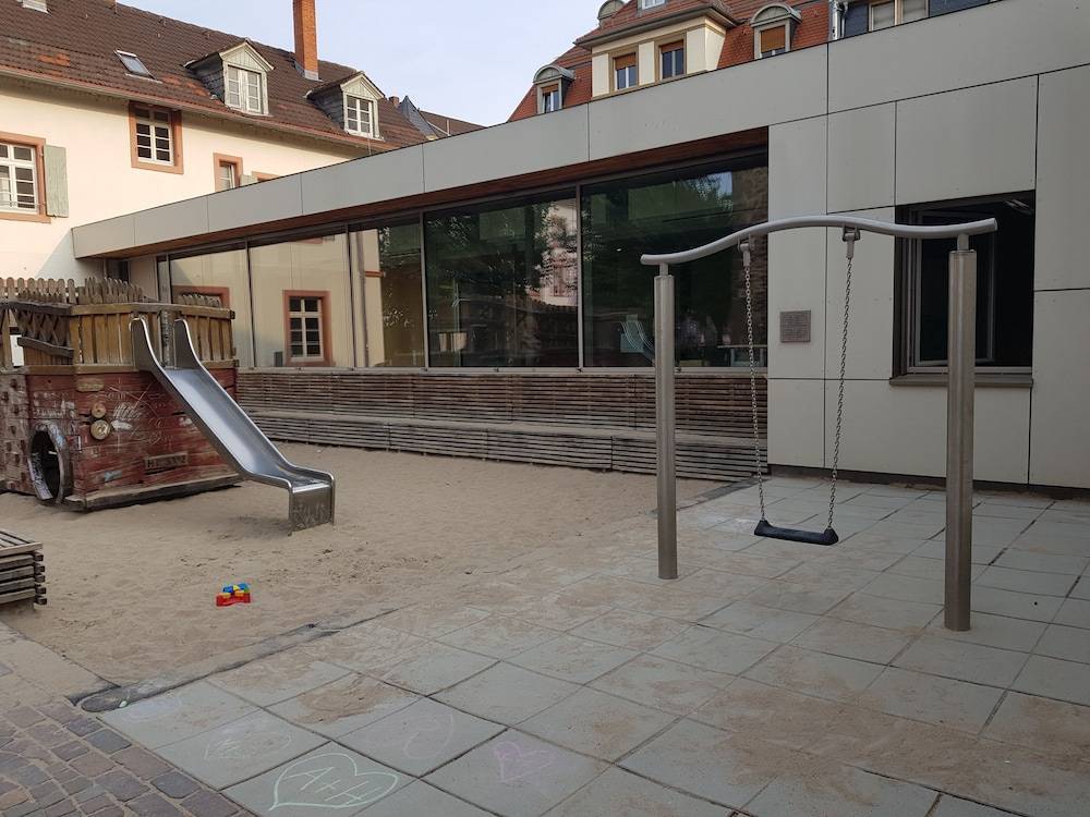 Children's play area - outdoor