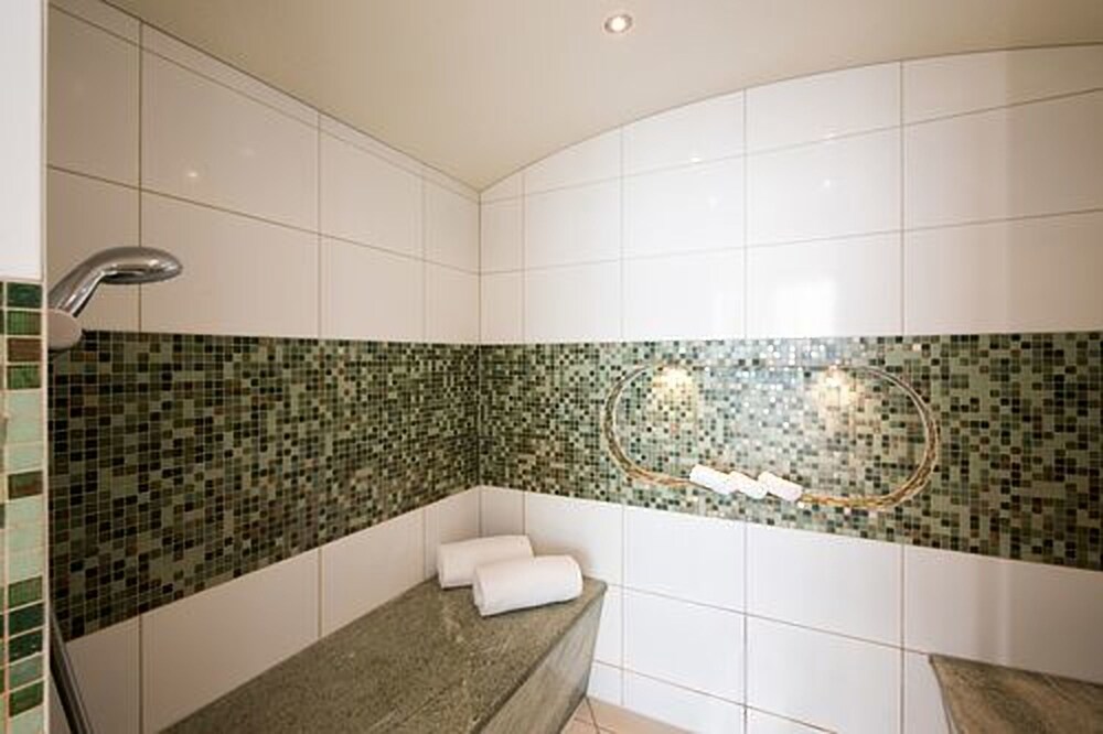 Steam Room
