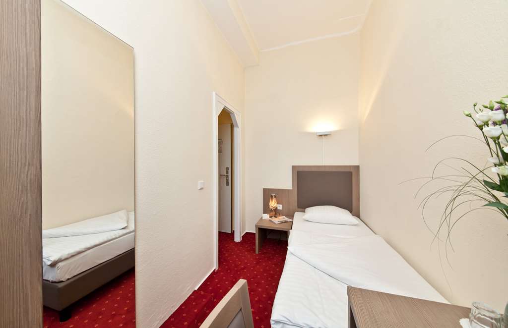 Single room_Novum Hotel am Holstenwall Hamburg