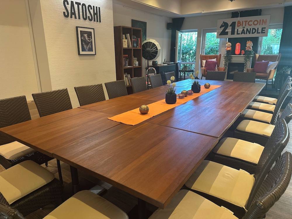 Meeting facility
