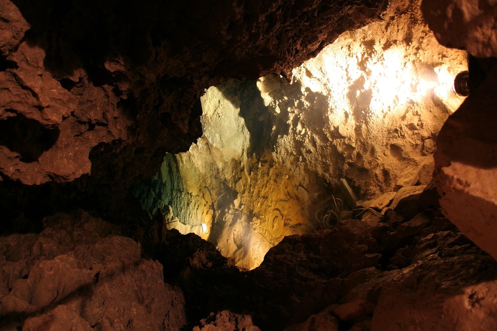 Spelunking/cave exploring