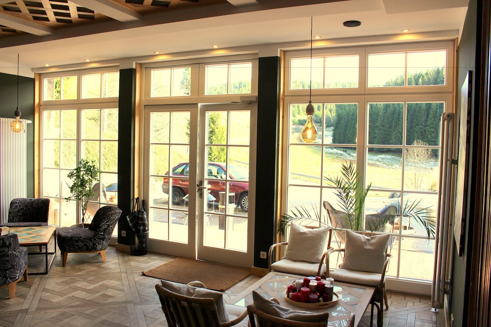 Lobby sitting area