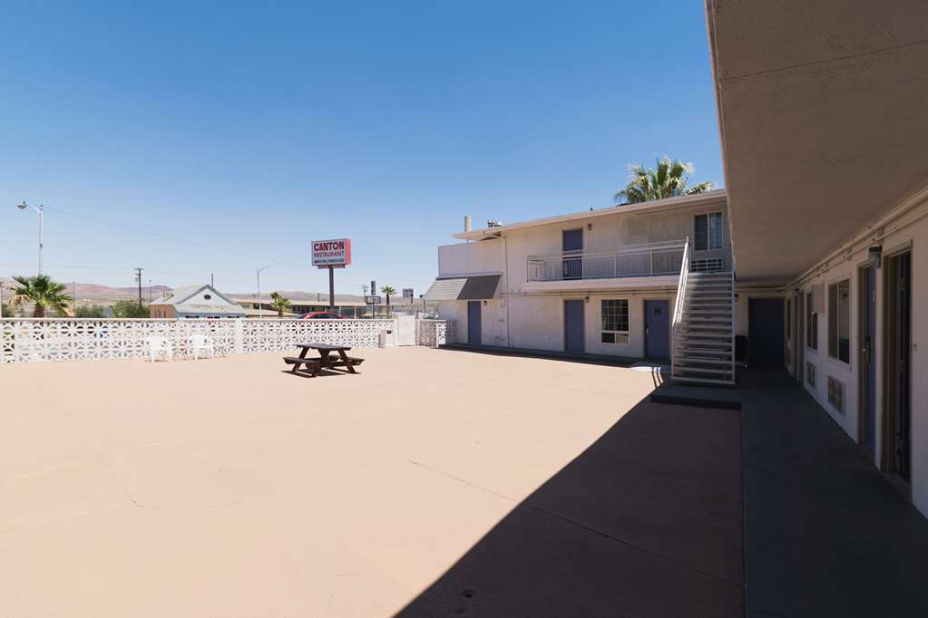 Motel 6 Barstow CA Route 66 - photo 5