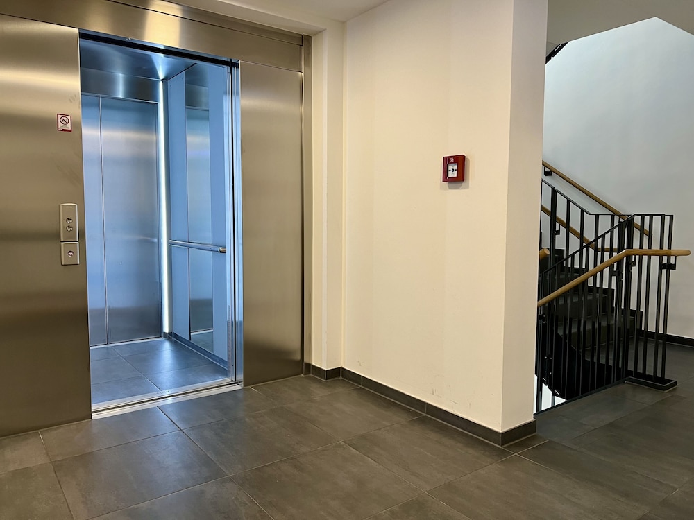 Elevator