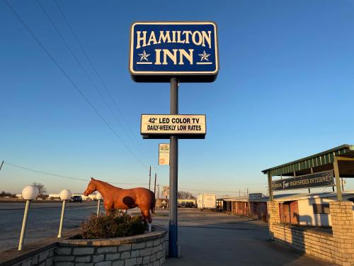 Hamilton Inn - photo 2