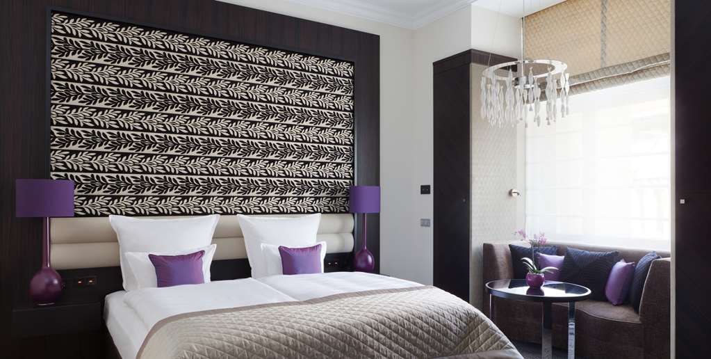 Steigenberger Grandhotel Handeslhof, Leipzig, Germany - Guest room