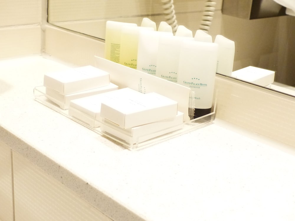 Bathroom amenities