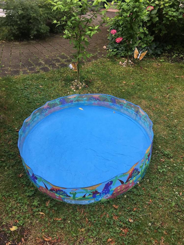 Children's play area - outdoor