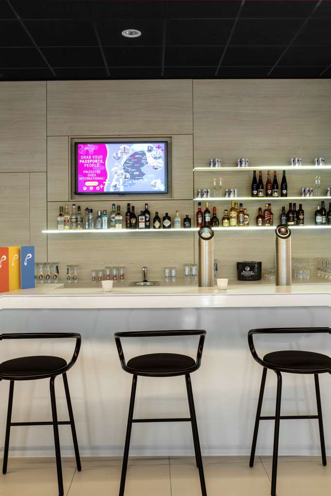 Lobby Bar