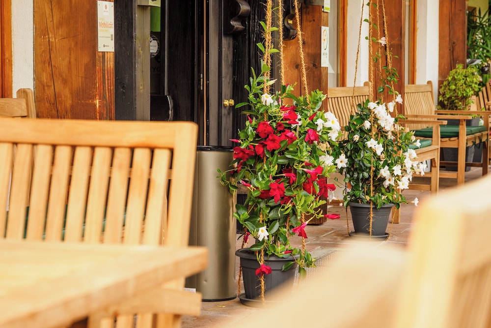 Sundeck