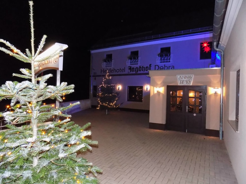 Front of property - evening/night