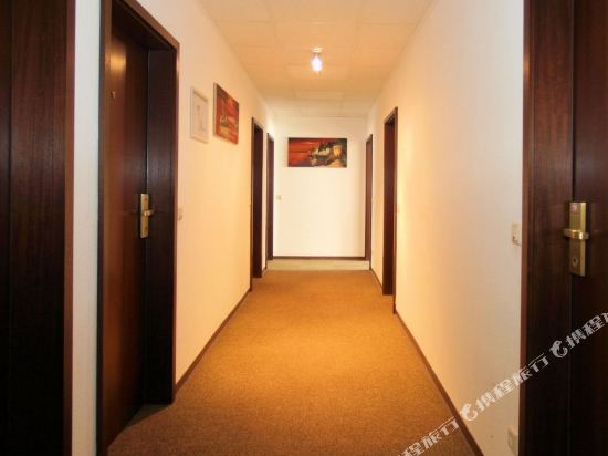 Hotel Interior/Public Areas