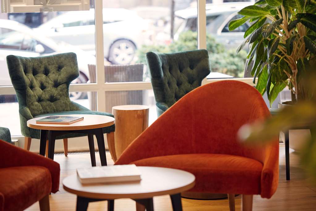 scandic berlin kurfuerstendamm lobby sofa cozy