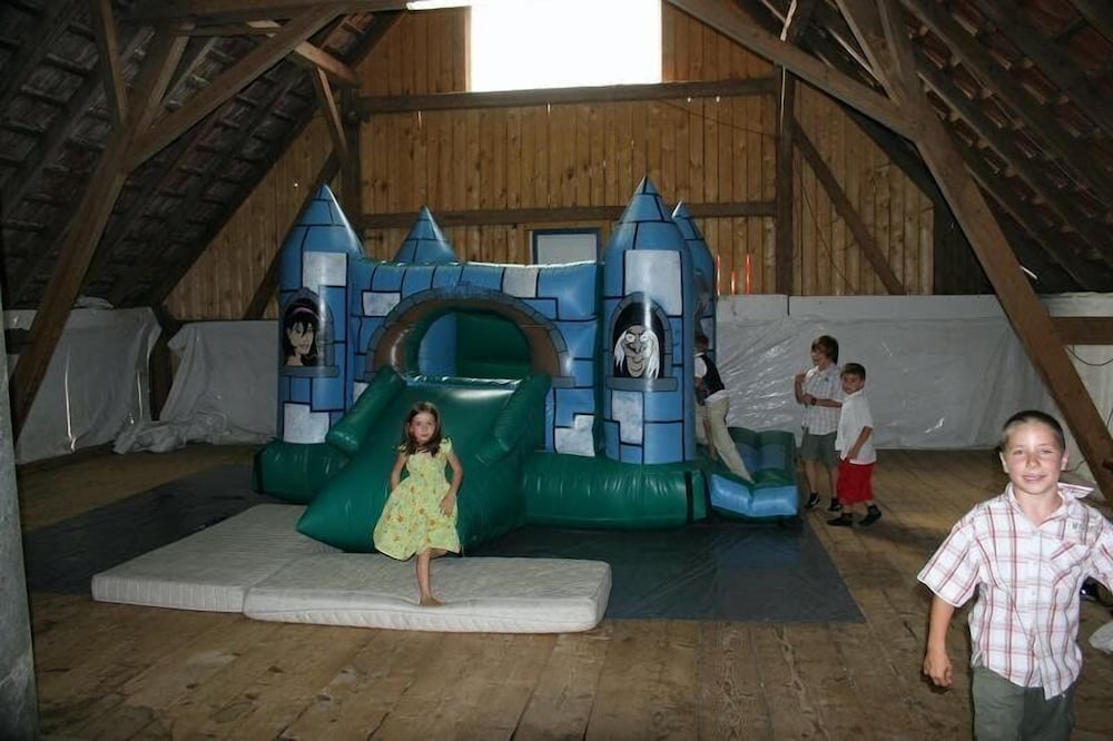 Children's play area - indoor