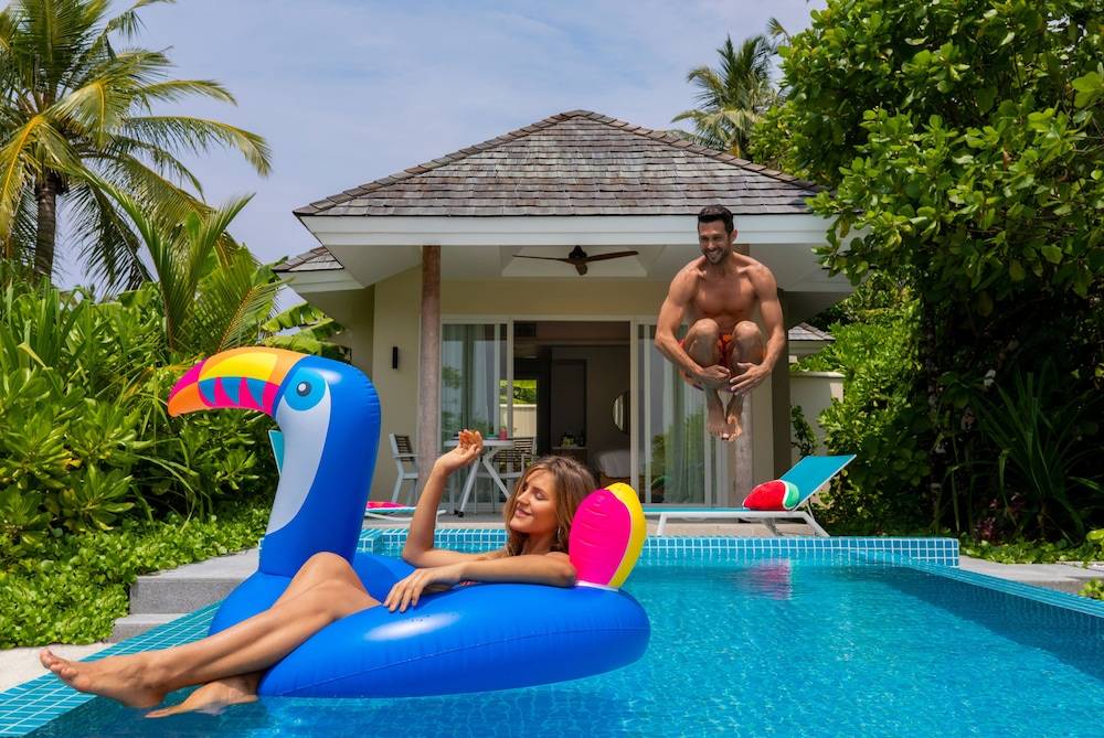 Private pool