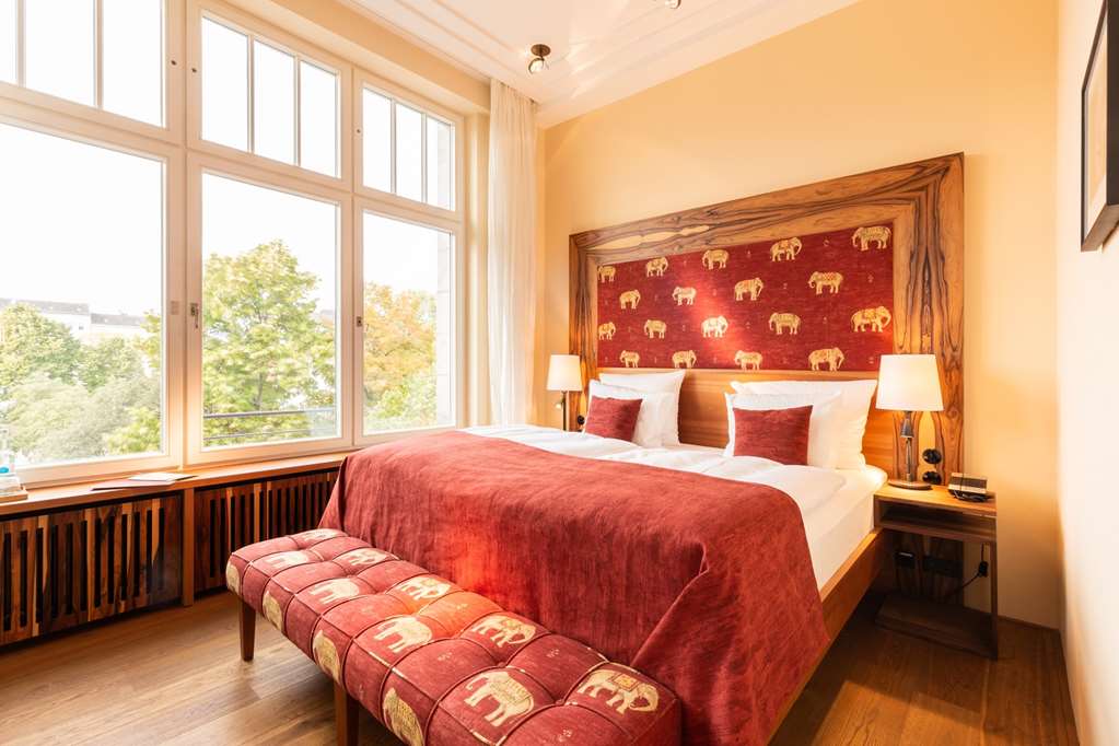 Orania bedroom right by Fridolin Full high res