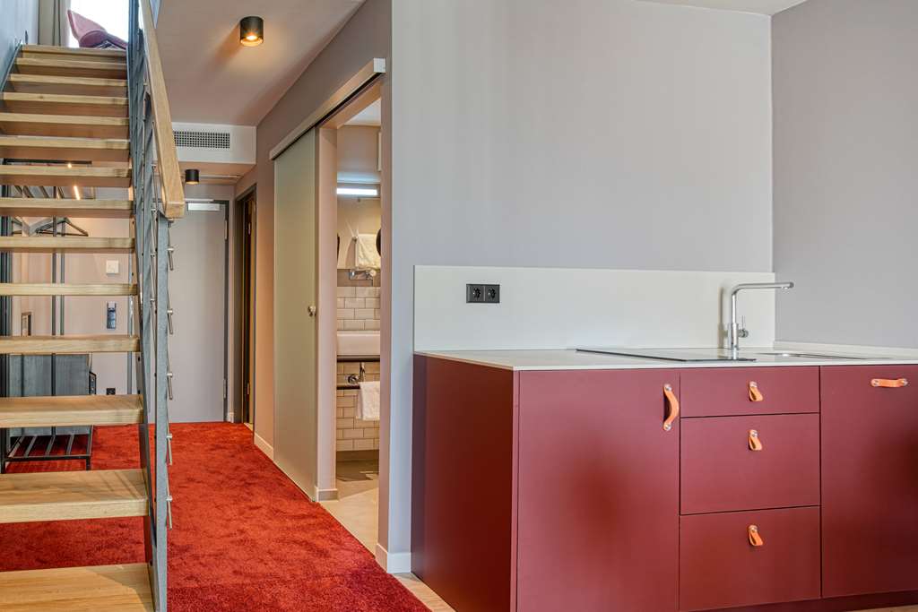 Guest room