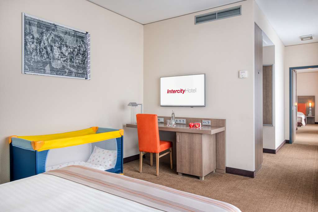 IntercityHotel Dresden, Germany - Studio