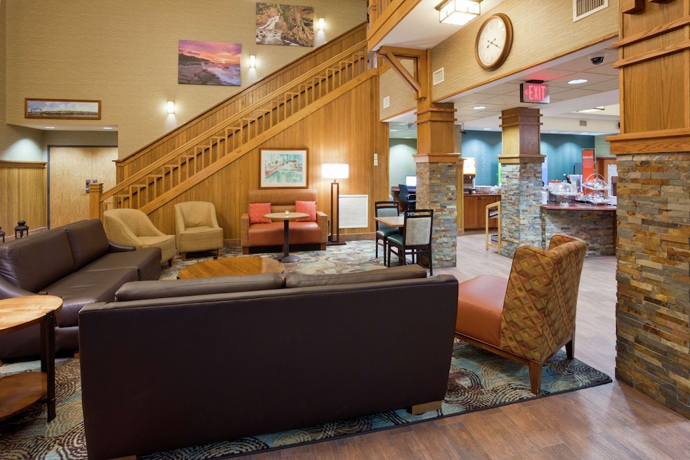 Hampton Inn Duluth Canal Park - photo 5