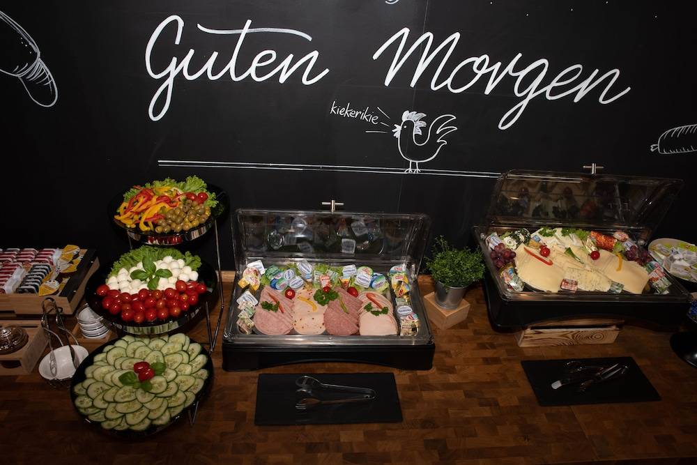 Breakfast buffet