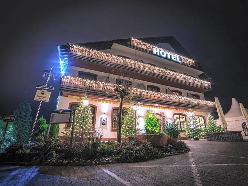 Hotel Zur Moselbrv Cke