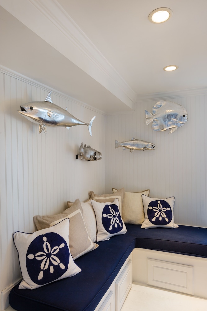 Blue Inn on The Beach - featured photo