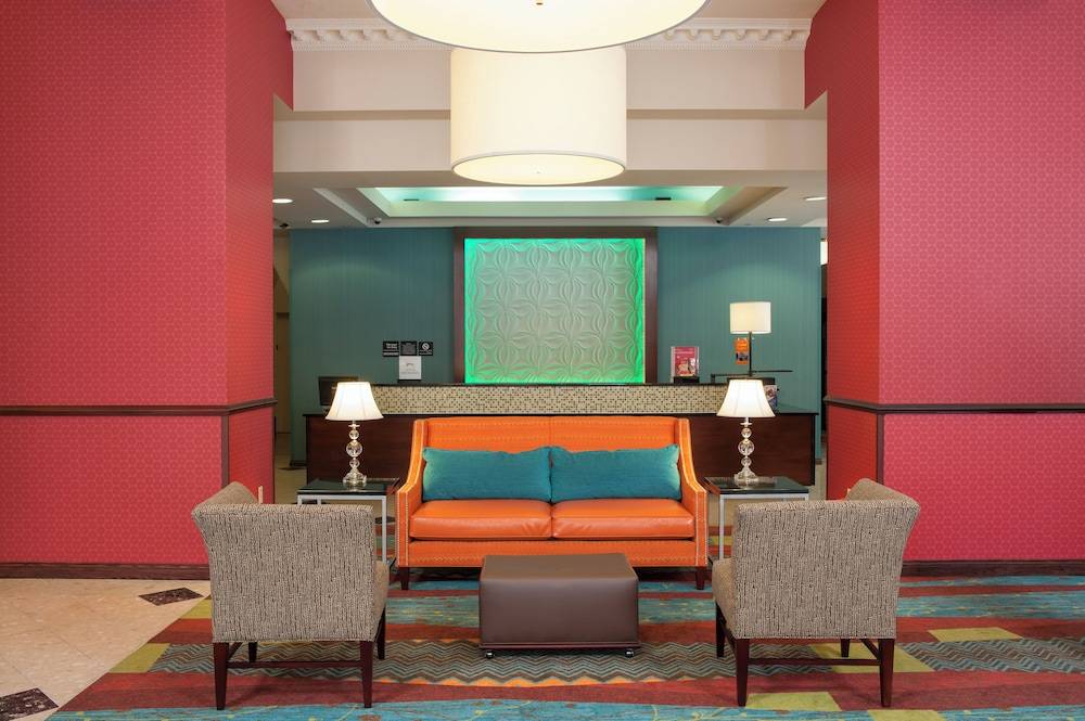 Hampton Inn Indianapolis Downtown Across from Circle Centre - featured photo