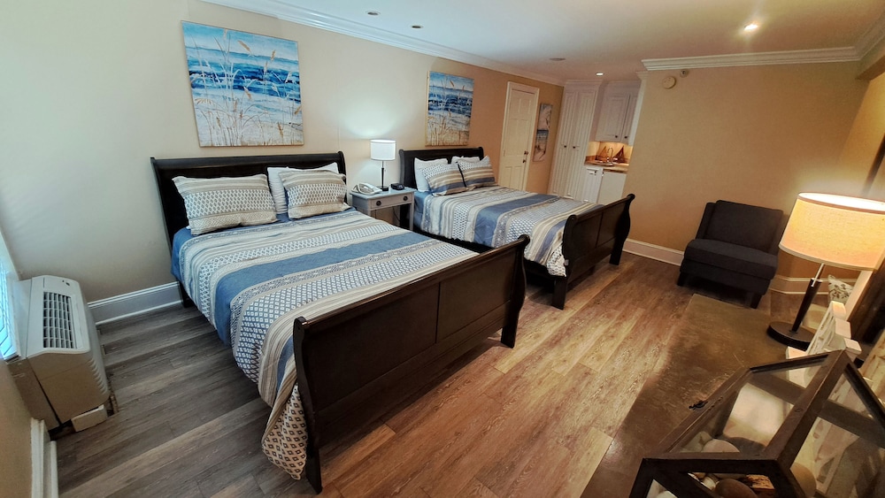 Saint Simons Inn by the Lighthouse - featured photo
