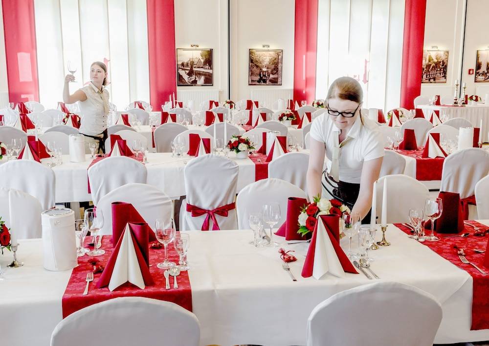 Banquet hall
